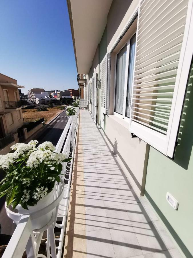 Tra Sole E Mare Leilighet Monopoli Eksteriør bilde